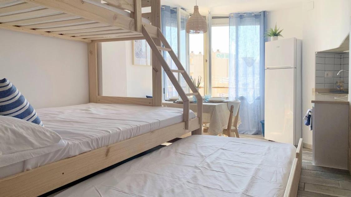 Apartbeach La Brisa Y Frente Playa Ла-Пинеда Экстерьер фото